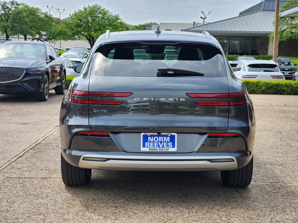 Used 2023 Genesis Electrified GV70 Advanced image 6