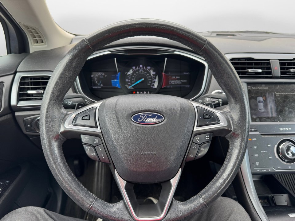 Used 2013 Ford Fusion Titanium w/ Titanium Driver Assist Pkg AWD/4WD image 10