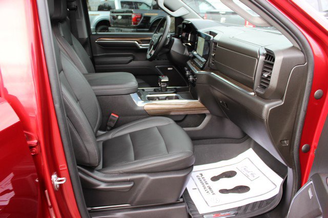 Used 2024 Chevrolet Silverado 1500 RST image 16