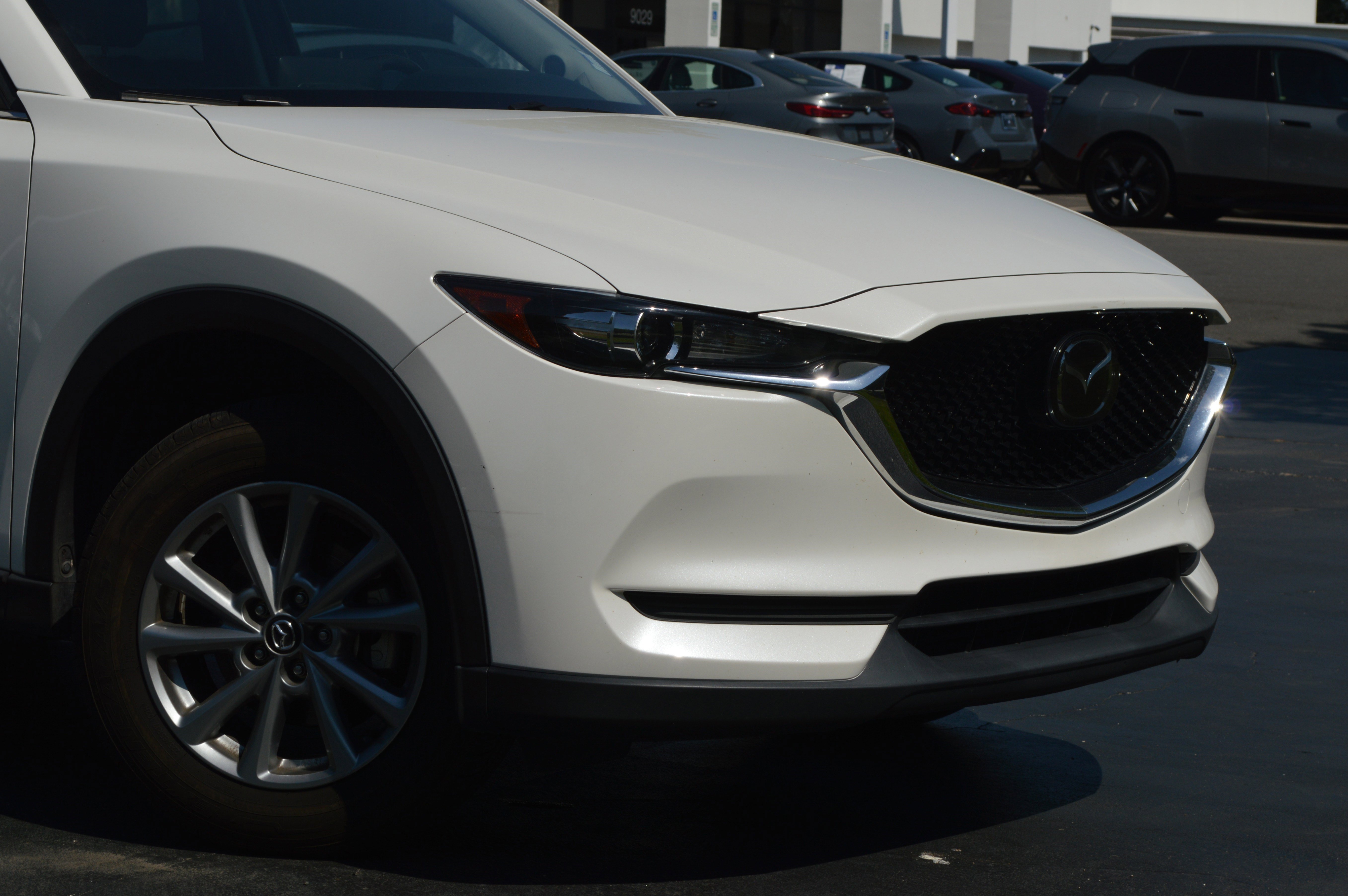 Used 2021 MAZDA CX-5 Touring w/ Touring Preferred SV Package AWD/4WD image 2