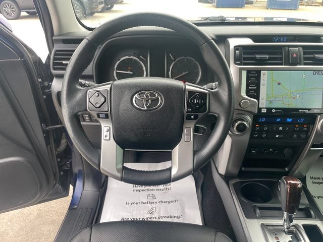 Used 2022 Toyota 4Runner Limited AWD/4WD image 38