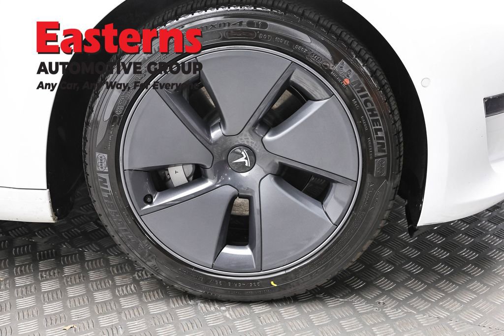 Used 2022 Tesla Model 3 Standard Range image 25