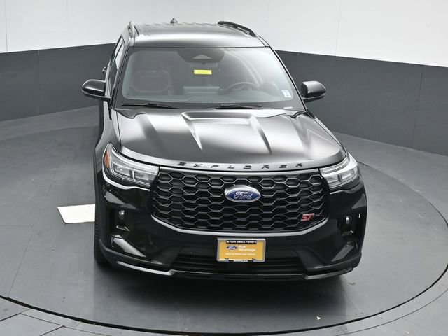 Certified 2025 Ford Explorer ST AWD/4WD image 47