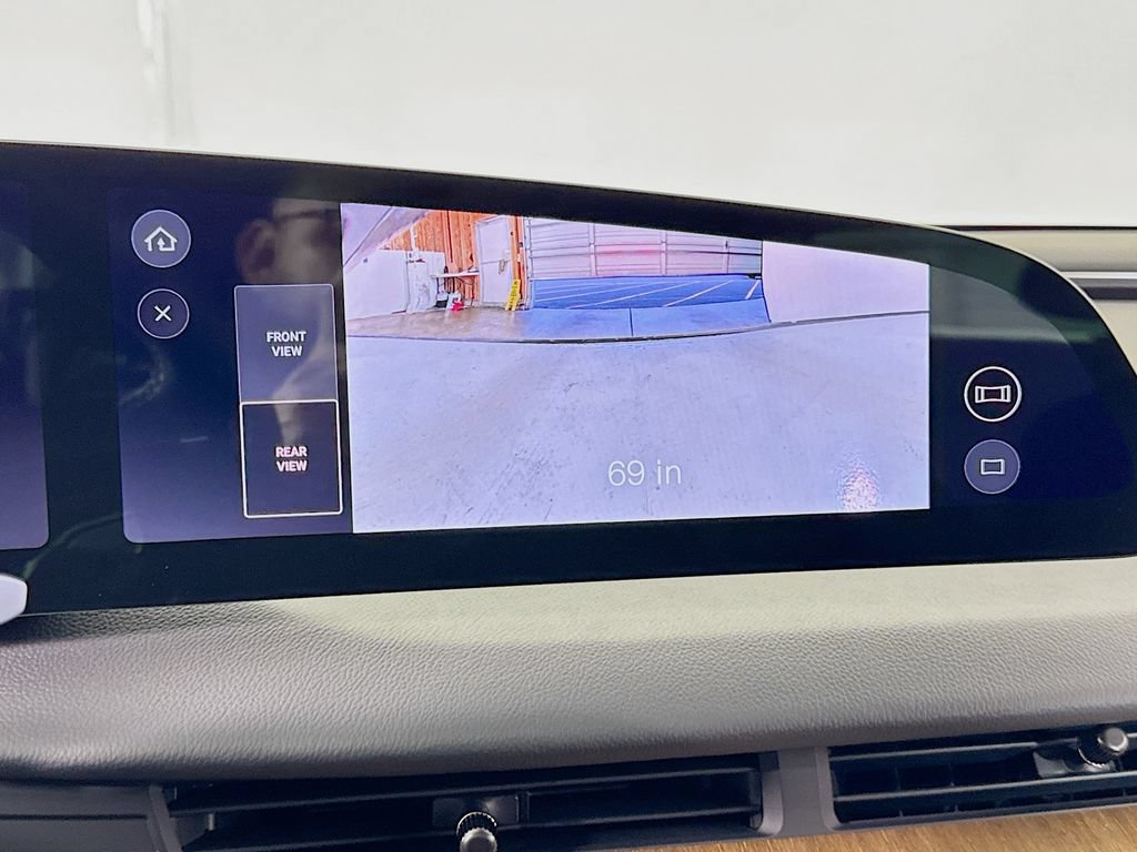 Used 2024 Lucid Air Pure RWD image 23