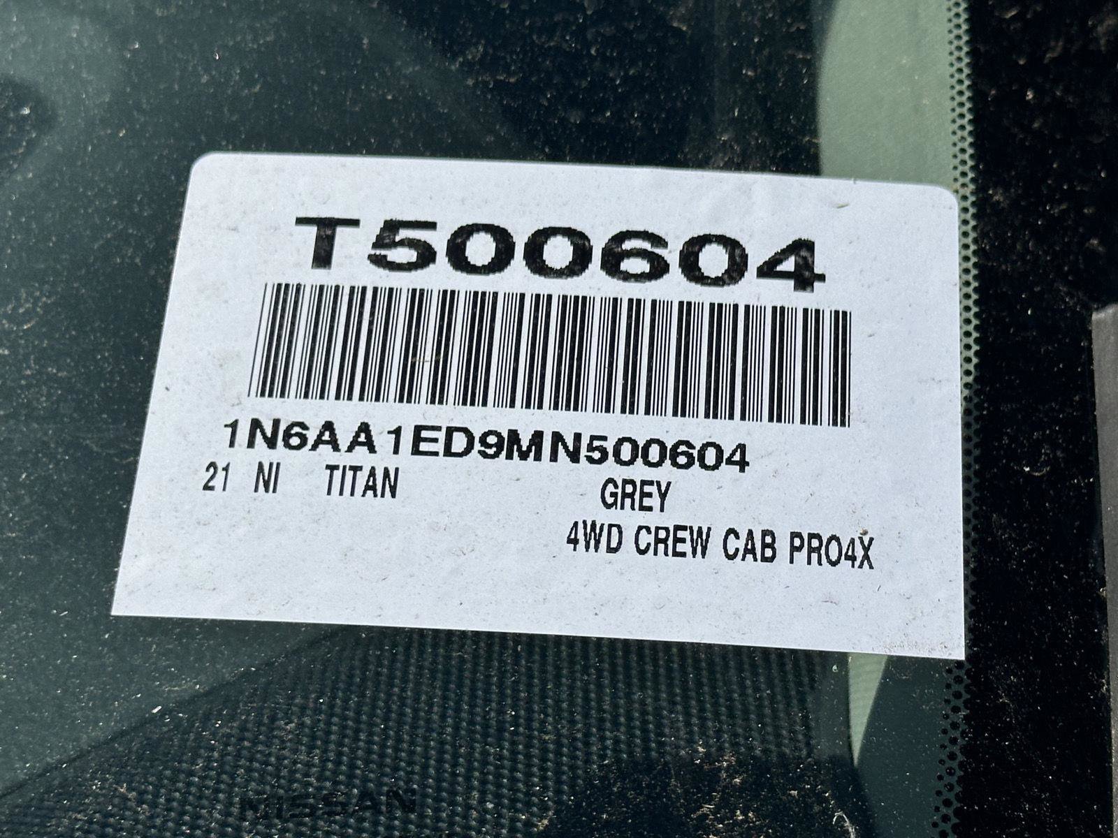 Used 2021 Nissan Titan SV w/ SV Convenience Package AWD/4WD image 14