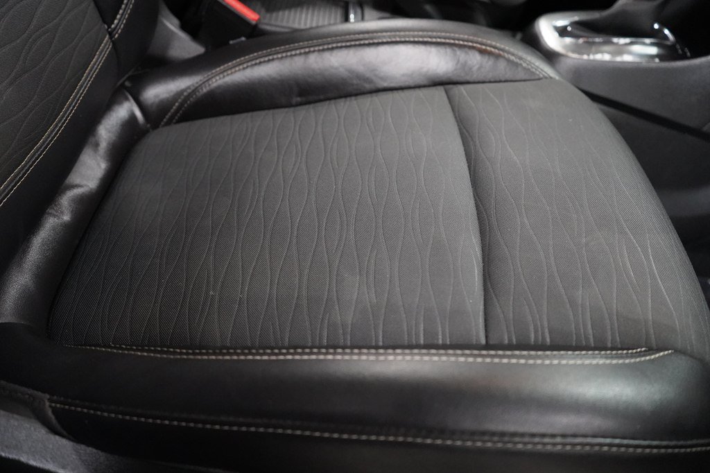 Used 2016 Buick Encore Sport Touring FWD image 28