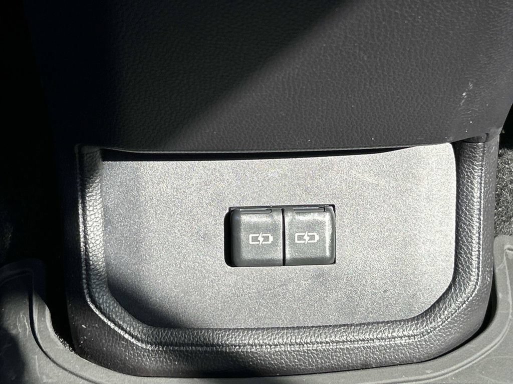 Used 2026 Toyota Highlander XLE AWD/4WD image 22