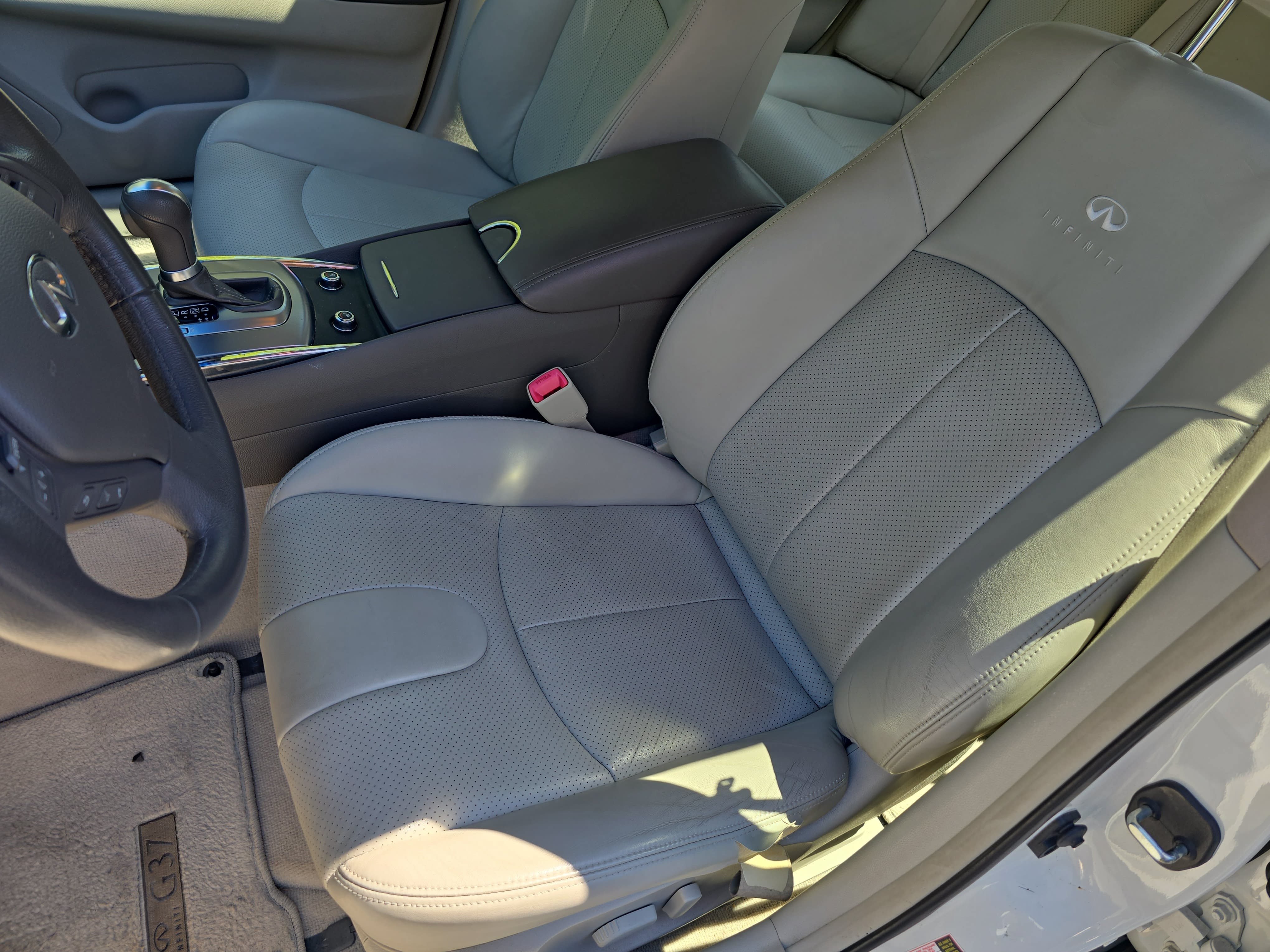 Used 2012 INFINITI G37 Journey w/ Premium Pkg RWD image 14