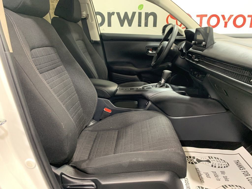 Used 2025 Honda HR-V LX image 11