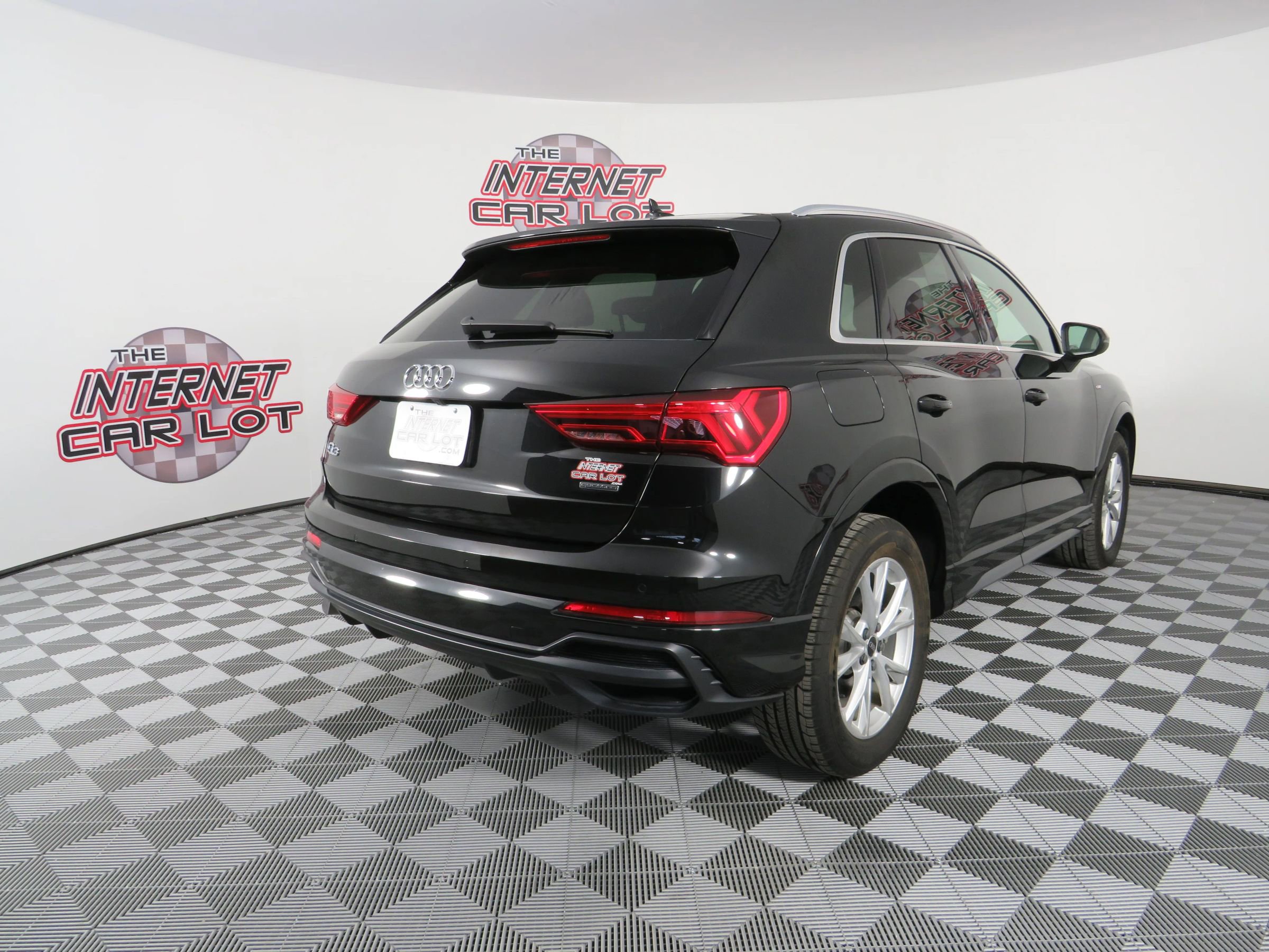 Used 2021 Audi Q3 2.0T Premium Plus w/ Premium Plus Package AWD/4WD image 5