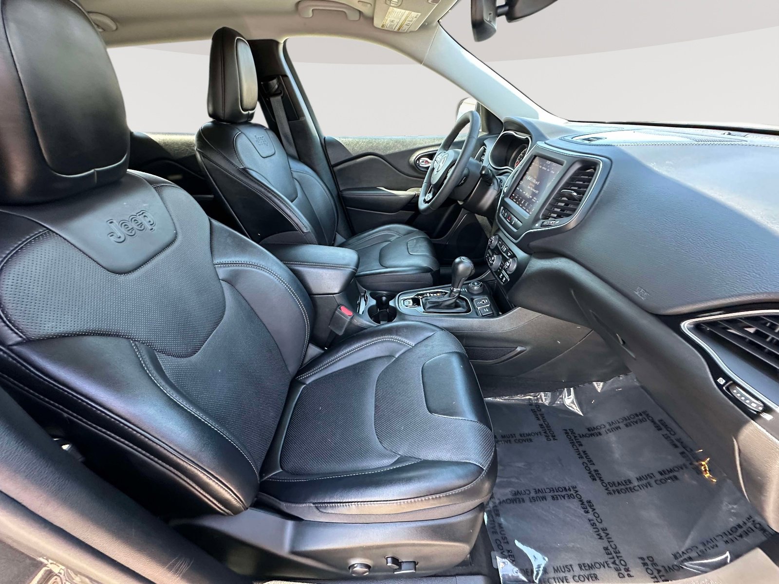 Used 2023 Jeep Cherokee Altitude Lux image 23