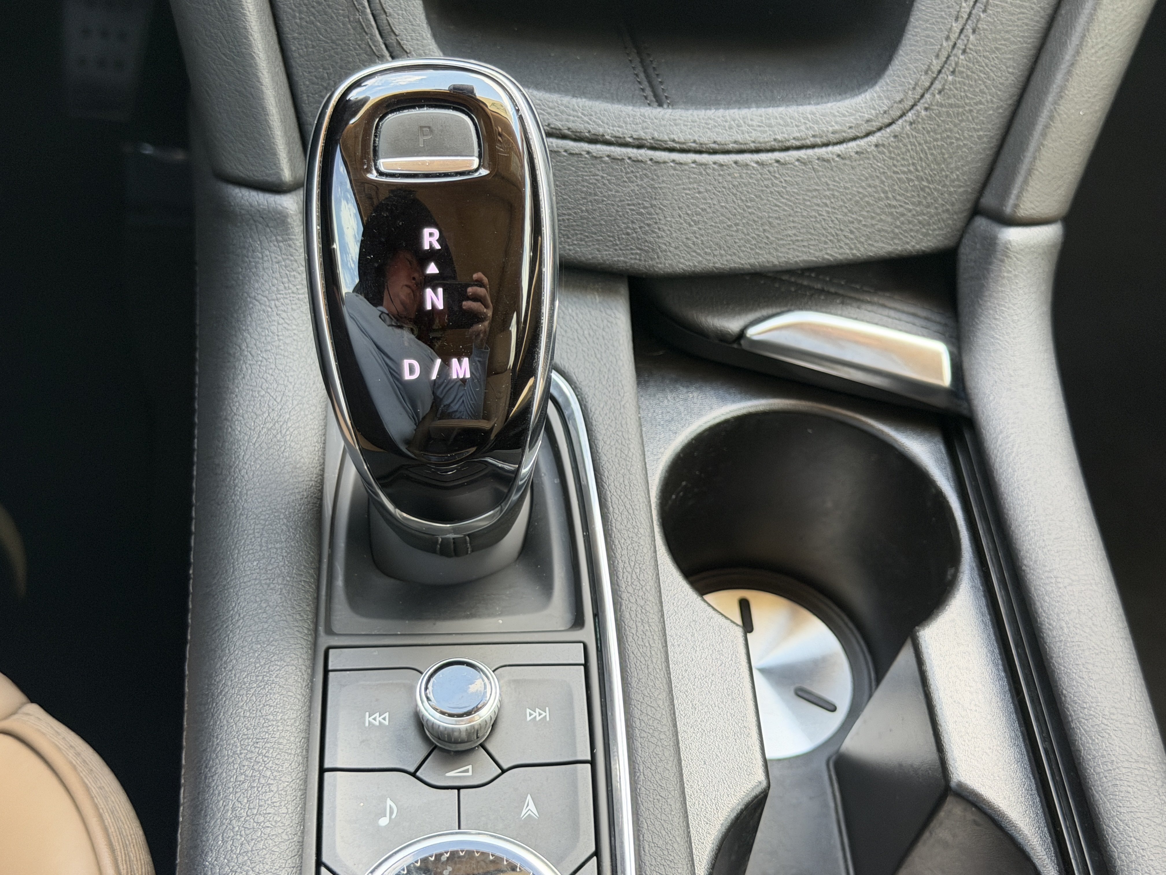 Certified 2023 Cadillac XT6 Premium Luxury w/ Platinum Package FWD image 25
