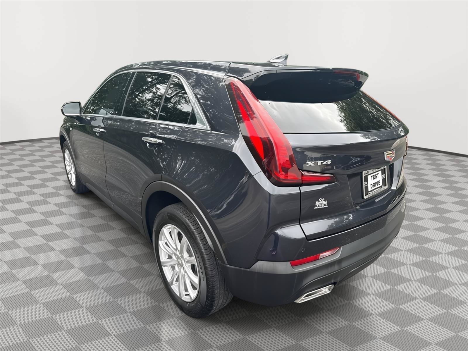 Used 2023 Cadillac XT4 Luxury FWD image 8