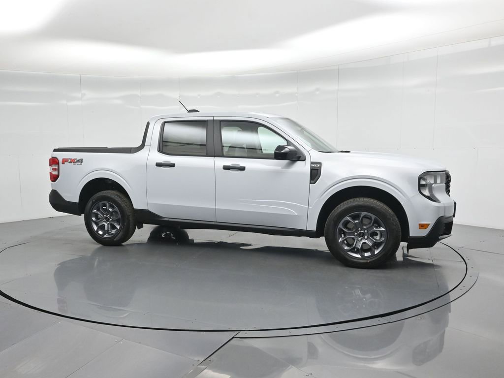 New 2025 Ford Maverick XLT w/ XLT Luxury Package image 23