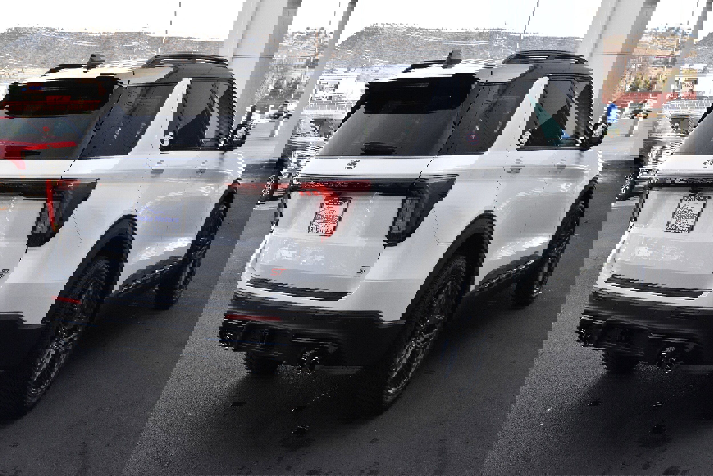 New 2026 Ford Explorer ST w/ Sun And Sound Package image 6