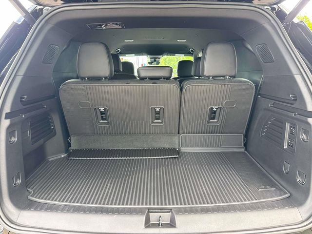 New 2026 Chevrolet Traverse High Country w/ LPO, Floor Liner Package FWD image 10