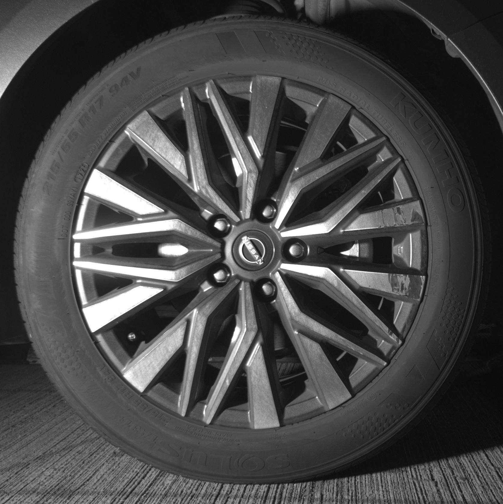Used 2025 Nissan Altima 2.5 SV FWD image 13