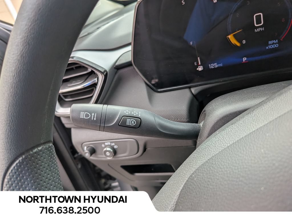 Used 2024 Chevrolet TrailBlazer LS FWD image 27