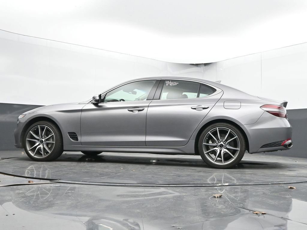 Used 2025 Genesis G70 2.5T image 43