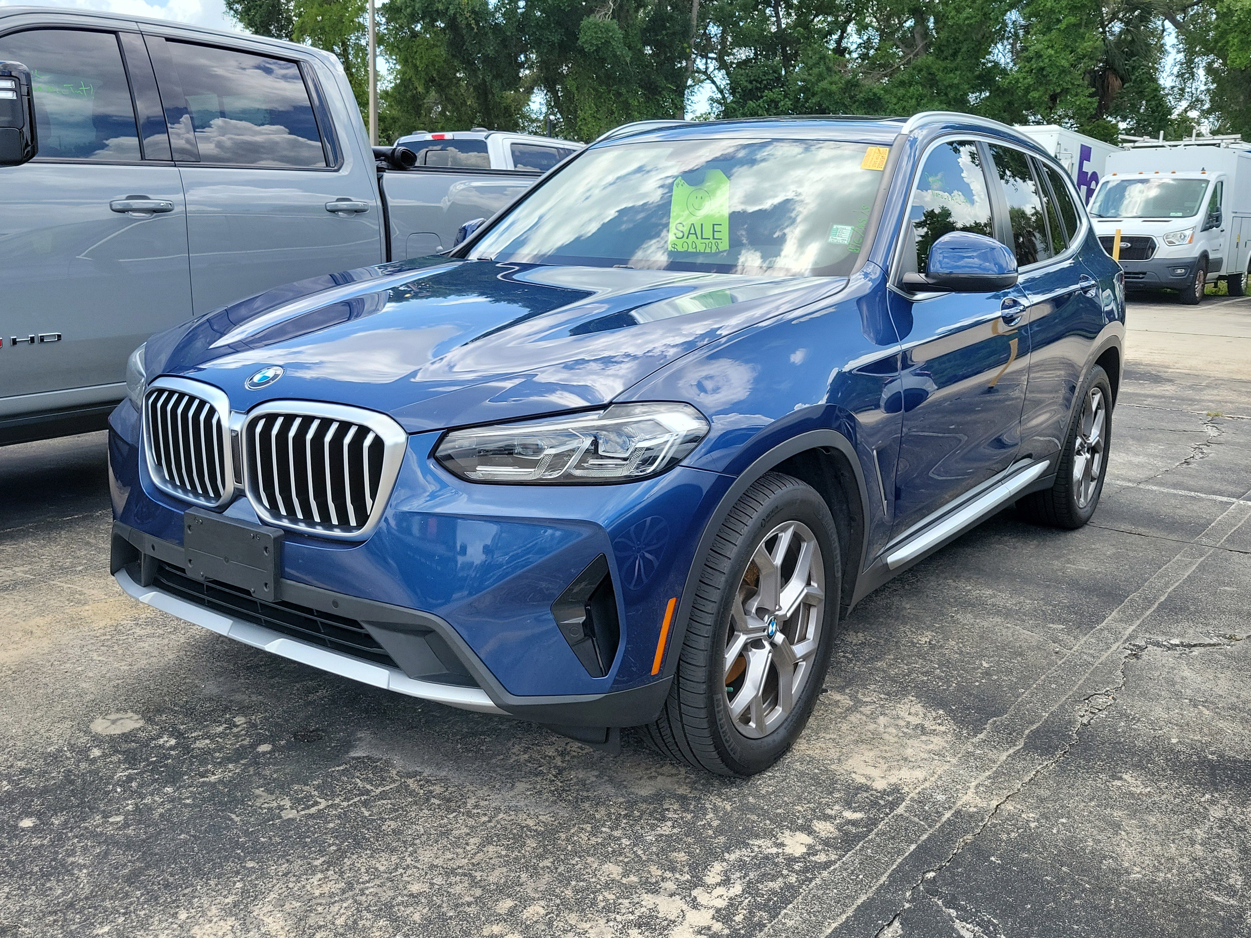 Used 2022 BMW X3 xDrive30i w/ Convenience Package AWD/4WD image 3