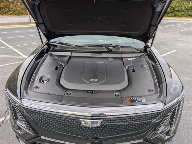 New 2026 Cadillac Lyriq V image 37