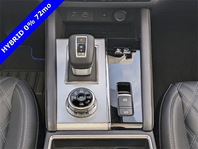 New 2025 Mitsubishi Outlander SEL image 21