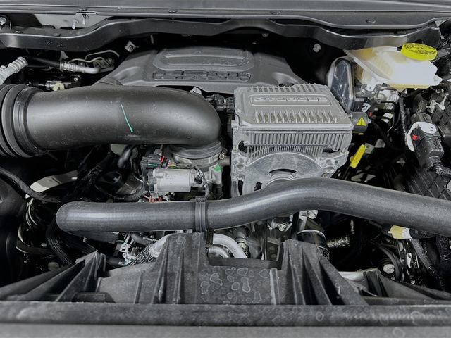 New 2026 RAM 1500 4x4 Crew Cab image 18