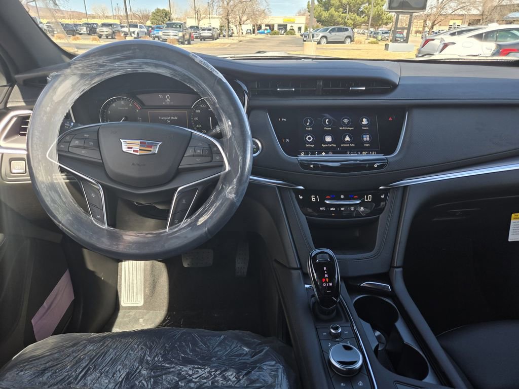 New 2026 Cadillac XT5 Luxury image 17