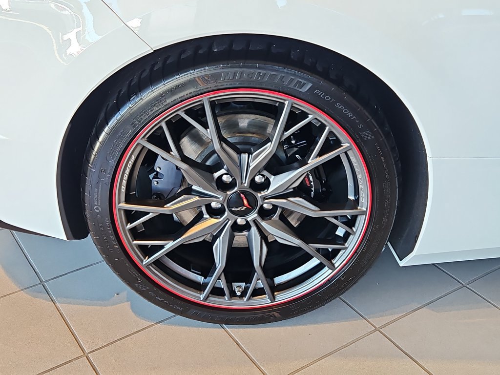 Used 2024 Chevrolet Corvette Stingray Preferred Cpe w/ Z51 Performance Package RWD image 9