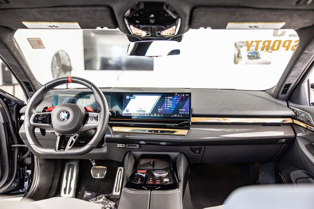 Used 2025 BMW M5 w/ Carbon Package AWD/4WD image 35