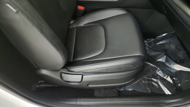Used 2025 Kia Sportage EX FWD image 37