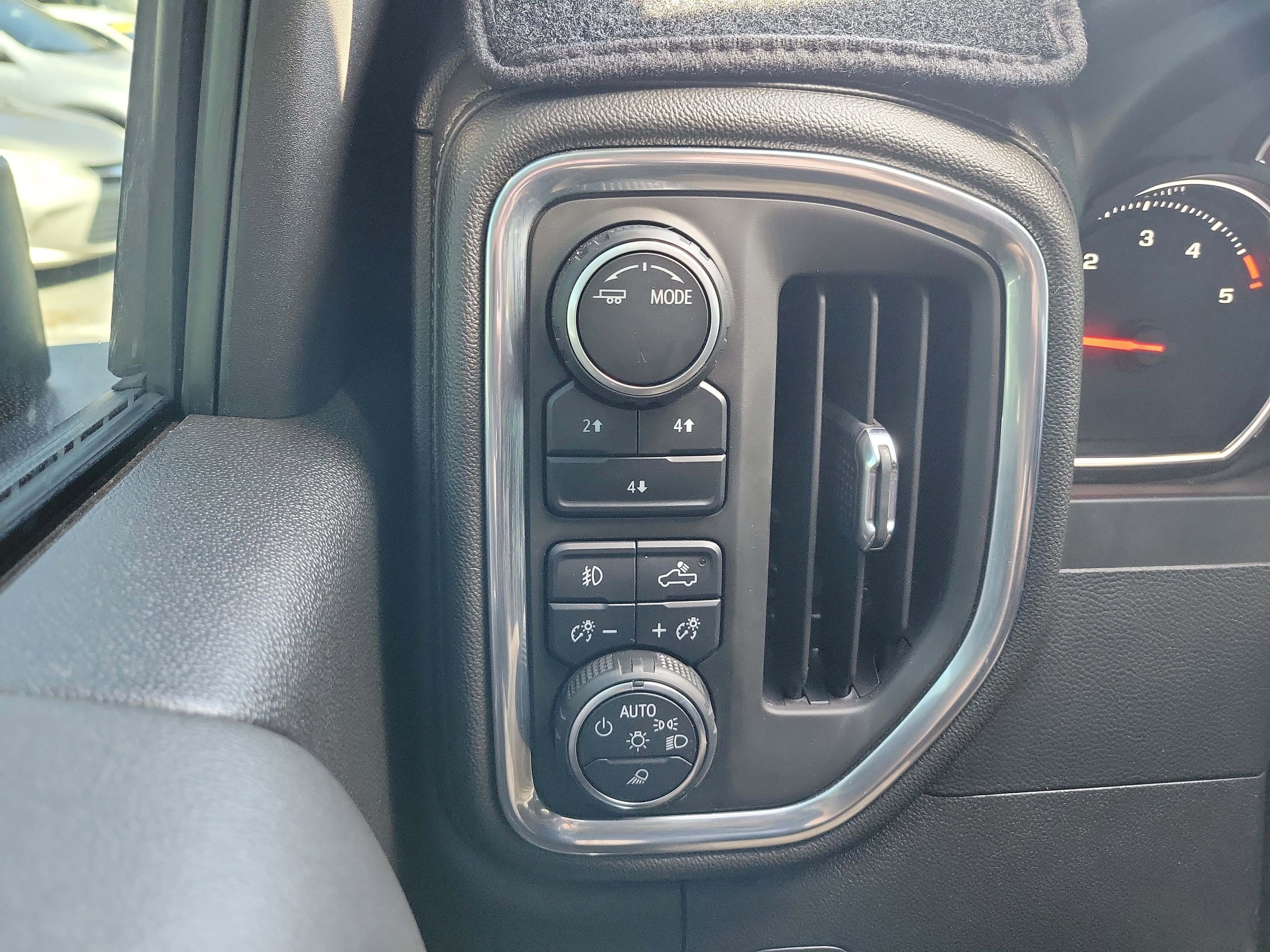 Used 2022 Chevrolet Silverado 2500 LT w/ All Star Edition AWD/4WD image 24