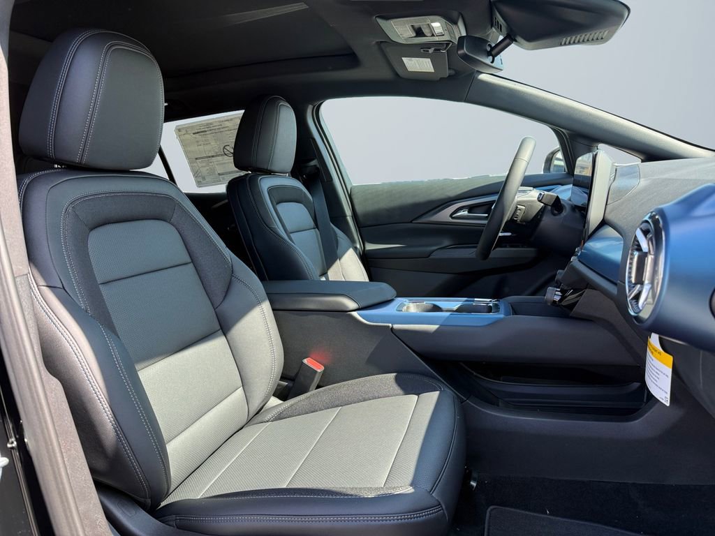 New 2026 Chevrolet Equinox EV LT image 15
