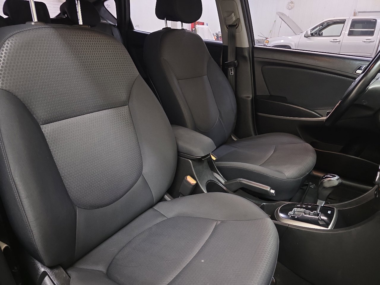 Used 2015 Hyundai Accent Sport image 37