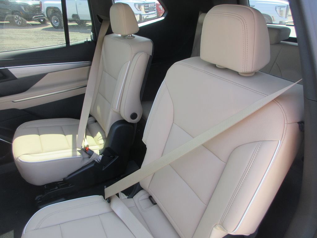 New 2026 Buick Enclave Preferred image 13