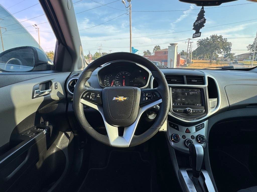 Used 2019 Chevrolet Sonic LT FWD image 16
