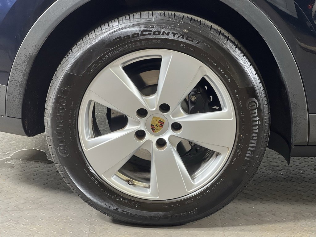 Certified 2022 Porsche Cayenne image 12