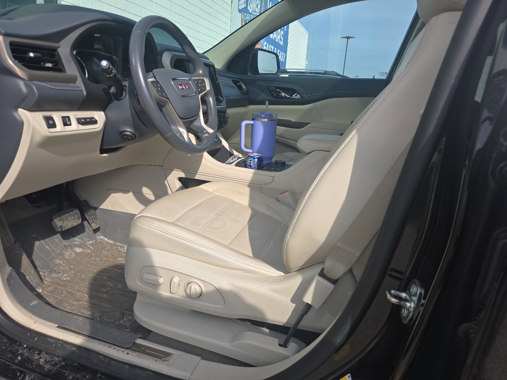 Used 2020 GMC Acadia Denali w/ Denali Ultimate Package image 5