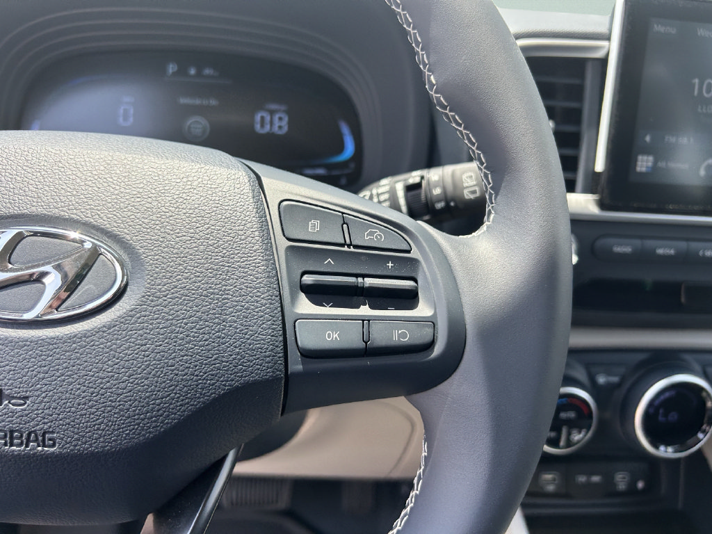 New 2026 Hyundai Venue SEL FWD image 31