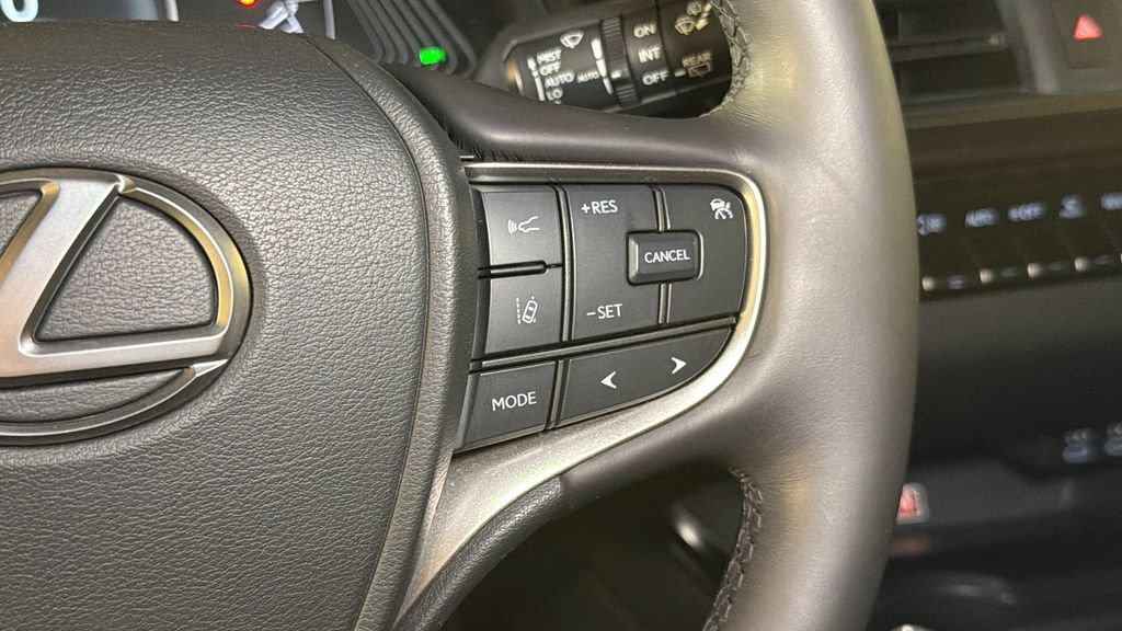 Certified 2024 Lexus UX 250h F Sport AWD/4WD image 23