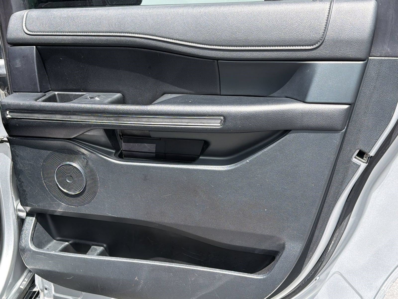 Used 2021 Ford Expedition Max XLT RWD image 31