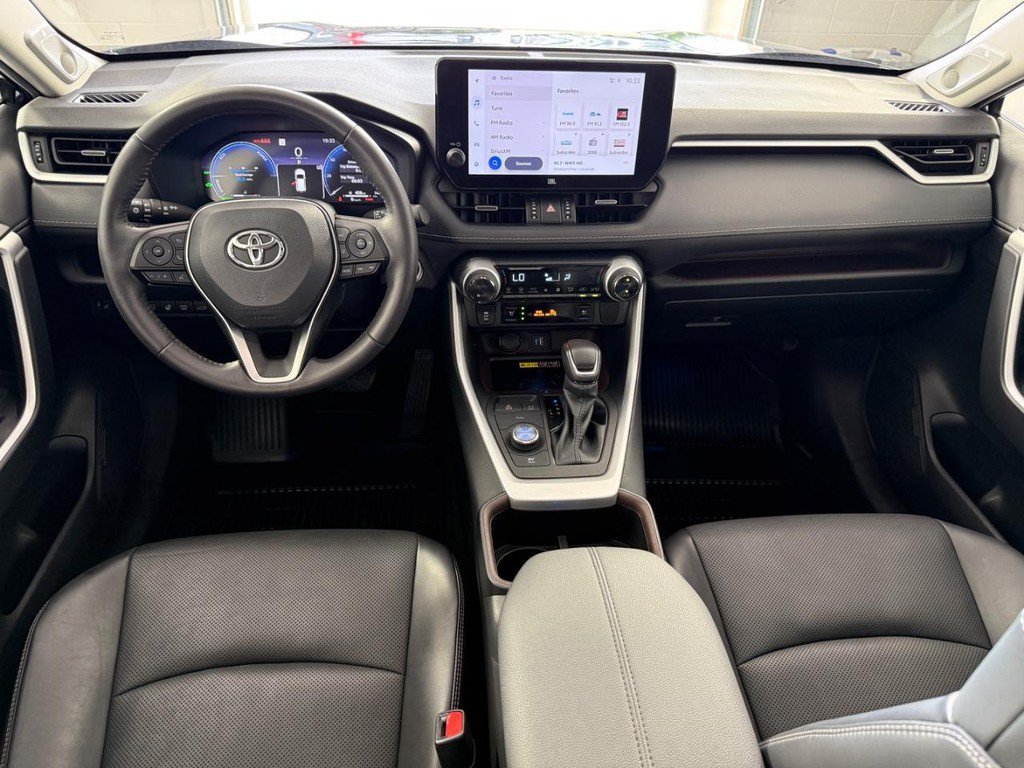 Used 2023 Toyota RAV4 Limited AWD/4WD image 21