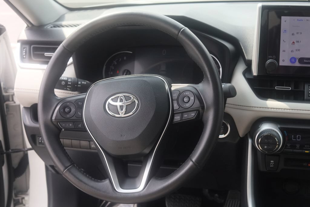 Used 2024 Toyota RAV4 XLE Premium FWD image 14