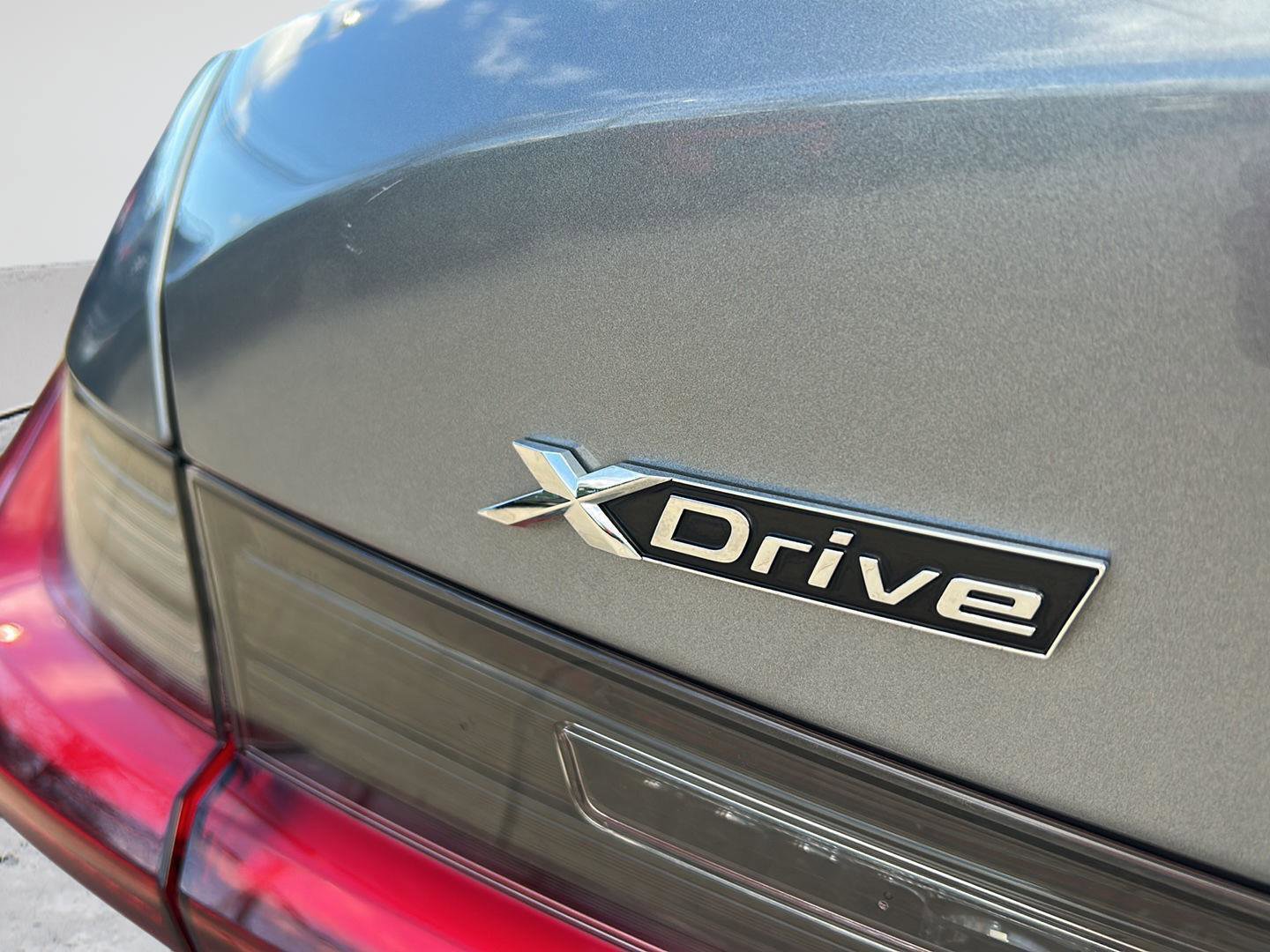 Used 2024 BMW 330e xDrive image 13