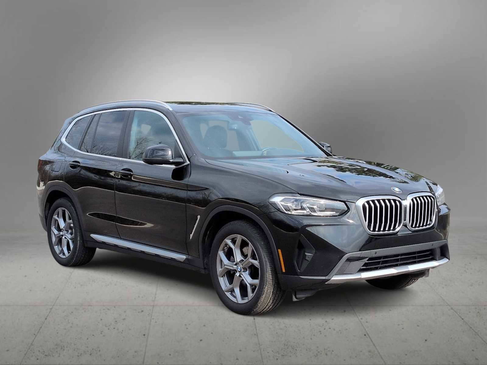 Certified 2023 BMW X3 xDrive30i w/ Premium Package AWD/4WD image 2