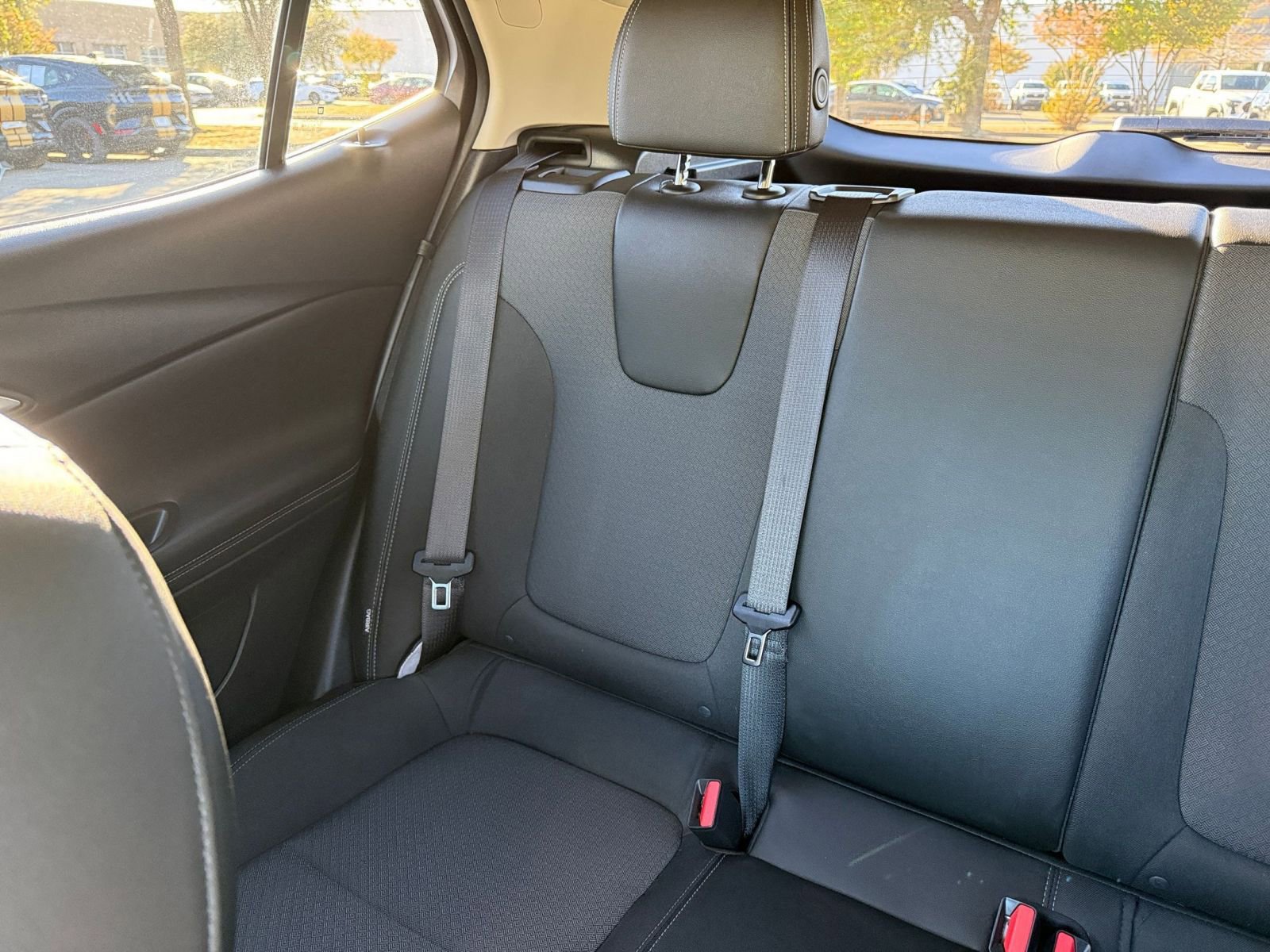 Used 2025 Buick Encore GX Preferred image 39