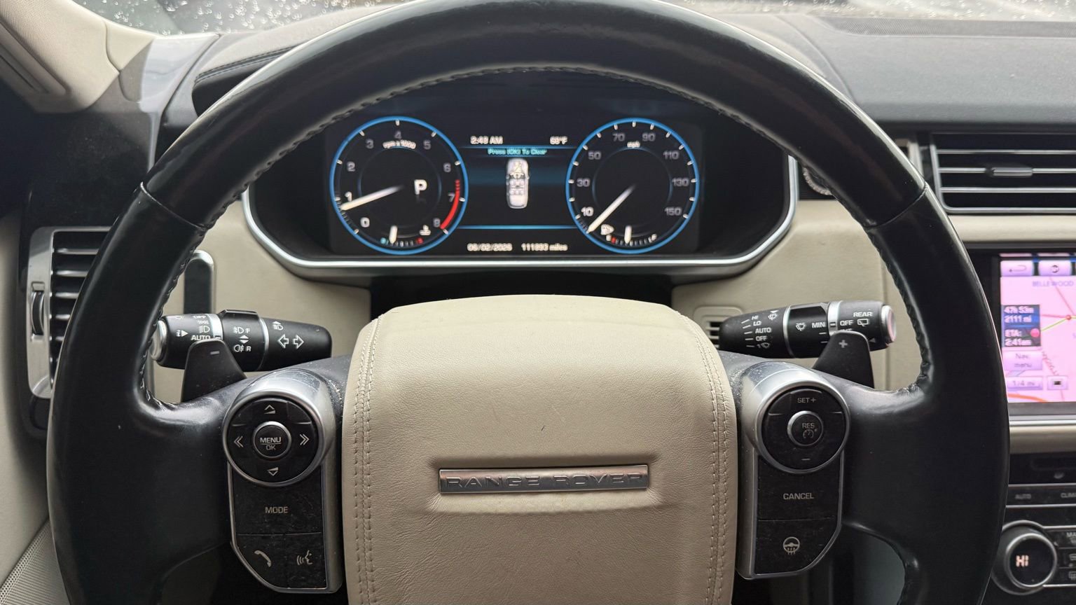 Used 2013 Land Rover Range Rover HSE image 18