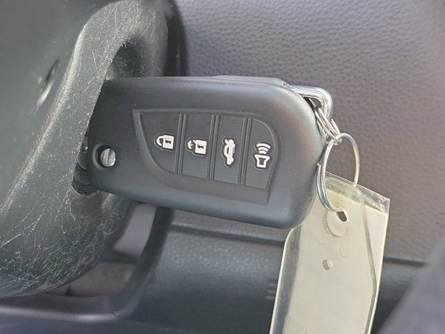 Used 2022 Toyota Corolla LE image 33