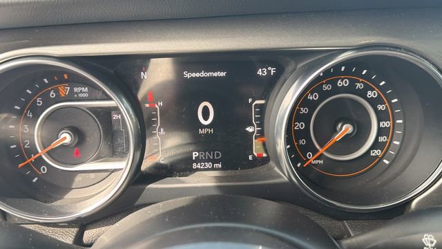 Used 2019 Jeep Wrangler Unlimited Sahara image 11