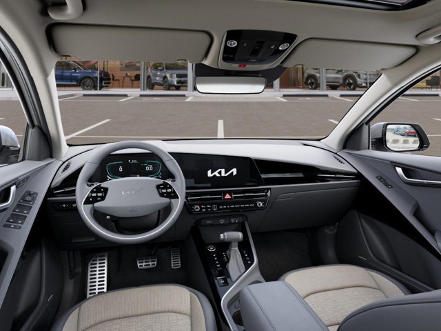 New 2025 Kia Niro SX Touring image 14